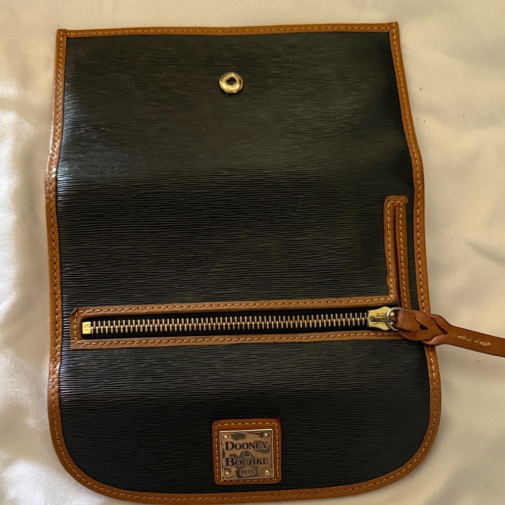 Dooney & Bourke Multicolor Plaid Shoulder Bag Set - Picture 5 of 7